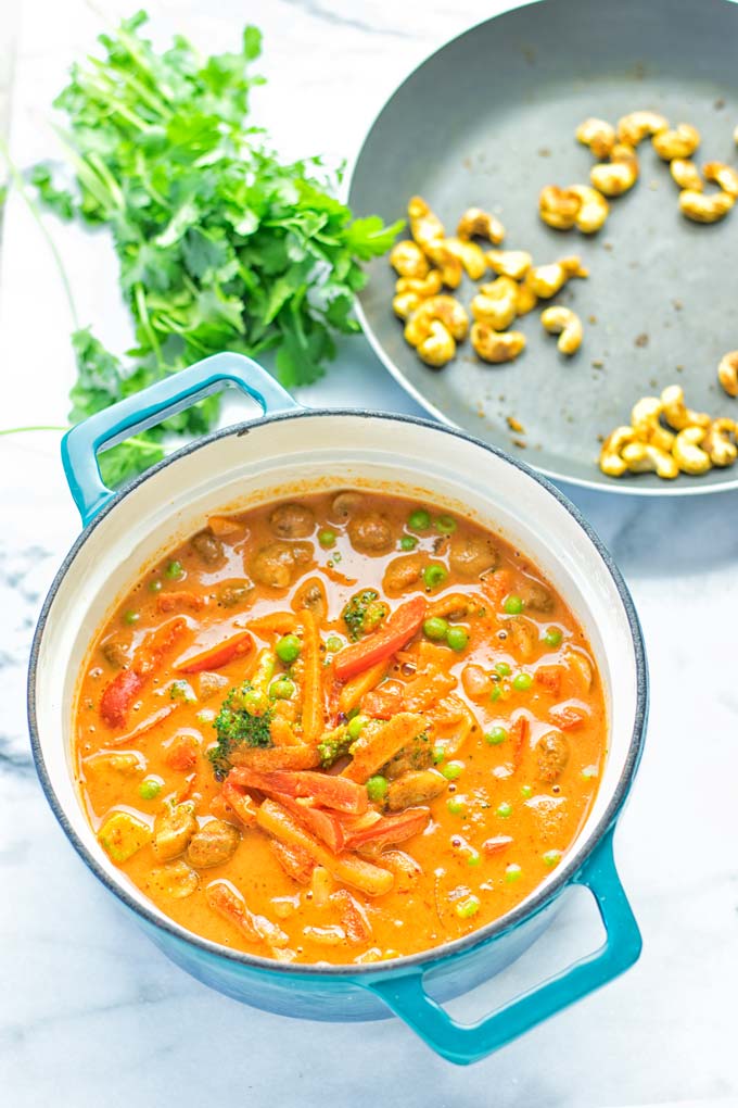 Vegetable Panang Curry is an easy vegan and gluten free one pot dish. Totally amazing for lunch or dinner, and a perfect choice for meal prep. #vegan #plantbased #Indian #dairyfree #curry #panang #mealprep #lunch #dinner