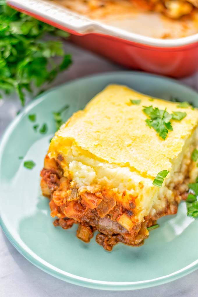 Amazingly easy and super delicious: this Chickpea Lentil Shepherd's Pie is the ultimate comfort food and entirely vegan, gluten free. It's an amazing dairy free option for lunch, dinner, meal prep, work lunch and for sure the best thing on the holidays plus Christmas. #vegan #dairyfree #glutenfree #vegetarian #mealprep #worklunchideas #dinner #lunch #holidays #christmas #sherpherdspie #vegetariansherpherdspie #veganshepherdspie #contentednesscooking #thanksgiving