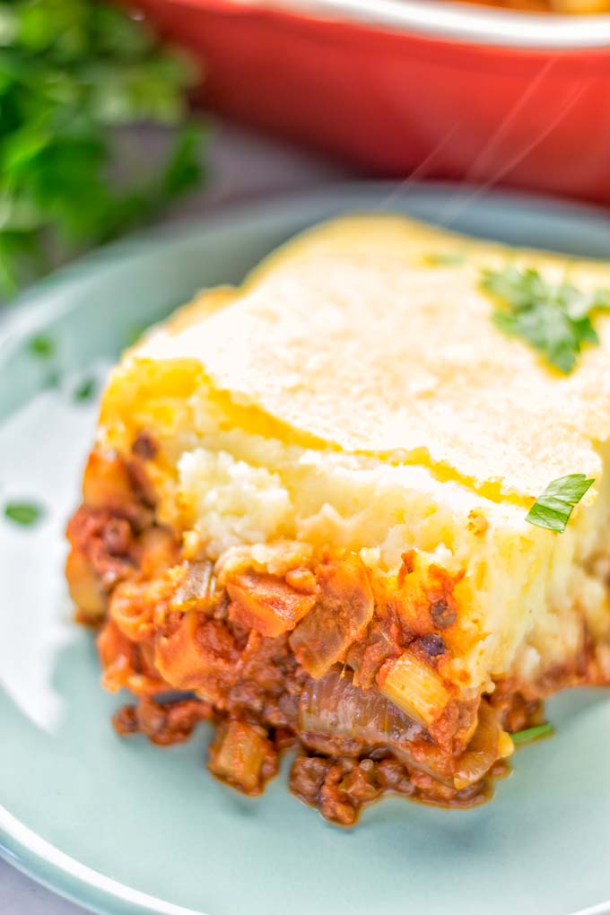 Amazingly easy and super delicious: this Chickpea Lentil Shepherd's Pie is the ultimate comfort food and entirely vegan, gluten free. It's an amazing dairy free option for lunch, dinner, meal prep, work lunch and for sure the best thing on the holidays plus Christmas. #vegan #dairyfree #glutenfree #vegetarian #mealprep #worklunchideas #dinner #lunch #holidays #christmas #sherpherdspie #vegetariansherpherdspie #veganshepherdspie #contentednesscooking #thanksgiving