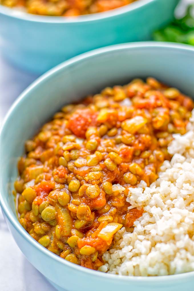 Amazingly tasty Moroccan Spiced Lentils super easy to make in one pot and packed with fantastic flavors. A super easy idea for lunch, dinner, meal prep and work lunch. Enjoy them plain, or over rice, so yummy! Try it now and you know what I'm taking about! #vegan #glutenfree #dairyfree #vegetarian #onepotmeals #lentils #moroccan #lunch #dinner #mealprep #worklunchideas #contentednesscooking #easyfood