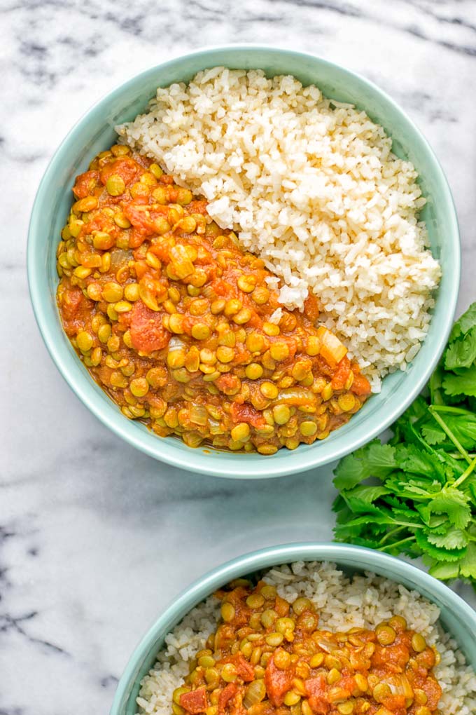 Amazingly tasty Moroccan Spiced Lentils super easy to make in one pot and packed with fantastic flavors. A super easy idea for lunch, dinner, meal prep and work lunch. Enjoy them plain, or over rice, so yummy! Try it now and you know what I'm taking about! #vegan #glutenfree #dairyfree #vegetarian #onepotmeals #lentils #moroccan #lunch #dinner #mealprep #worklunchideas #contentednesscooking #easyfood