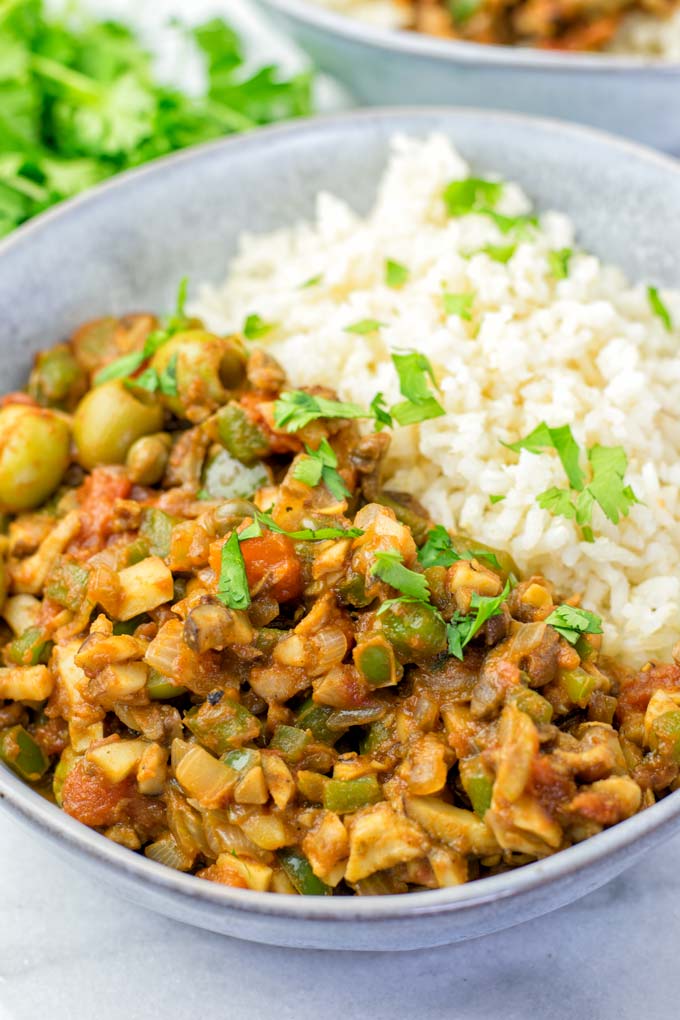 Closeup view showing the fried mushroom shreds as meat replacement.