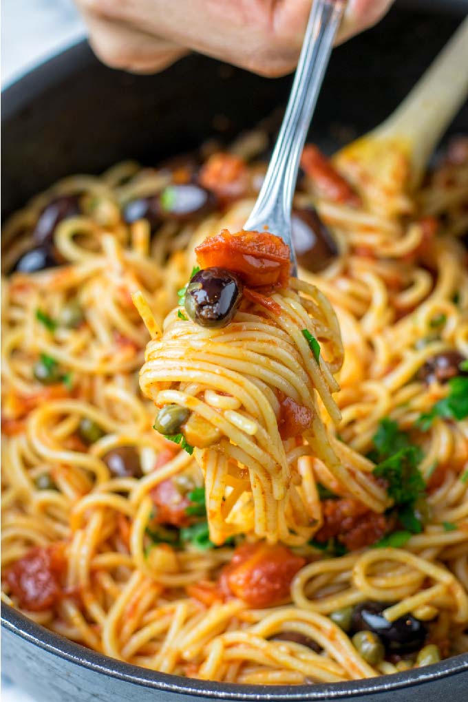 Puttanesca Pasta is great for lunch, dinner, and meal prep.