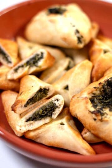 View of open cut Spinach Fatayer.