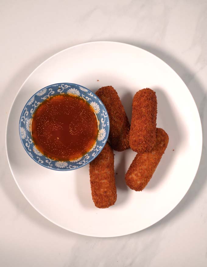 Serving of Bloves Sauce/