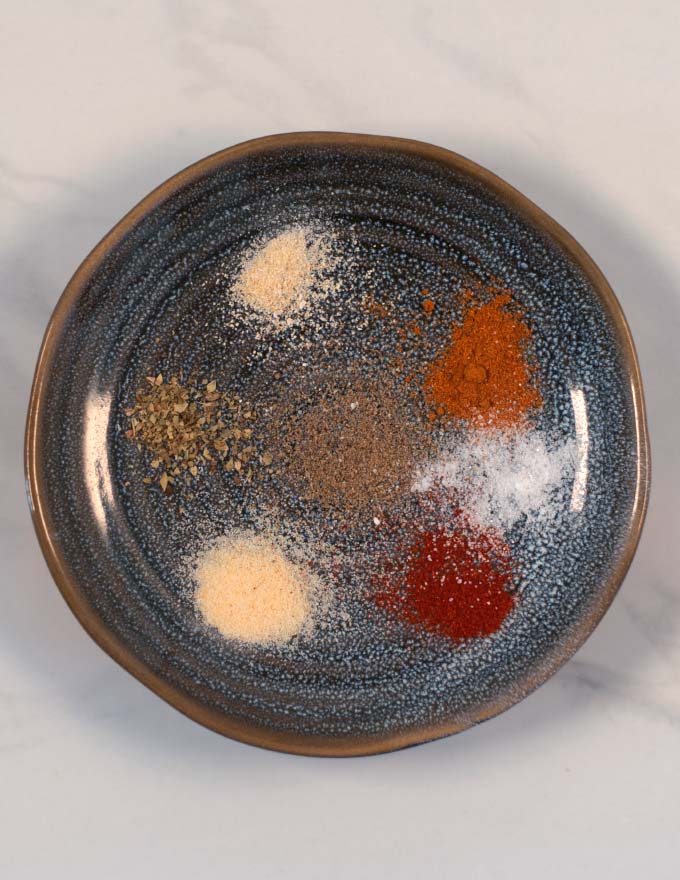 The ingredients of the Jambalaya Seasoning.