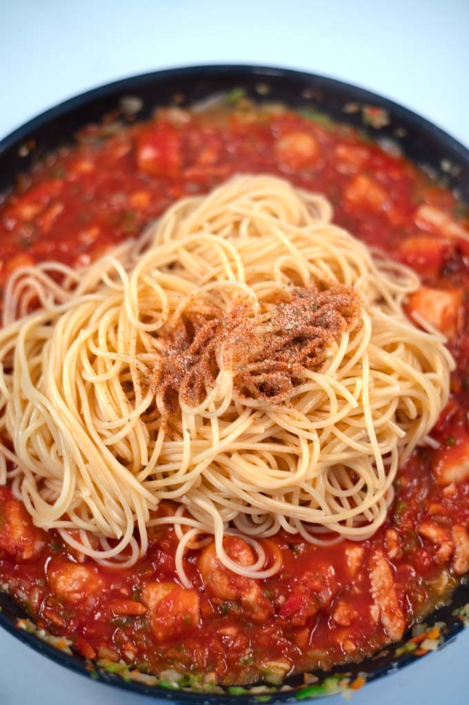 Closeup of pasta with Jambalaya Seasoning.