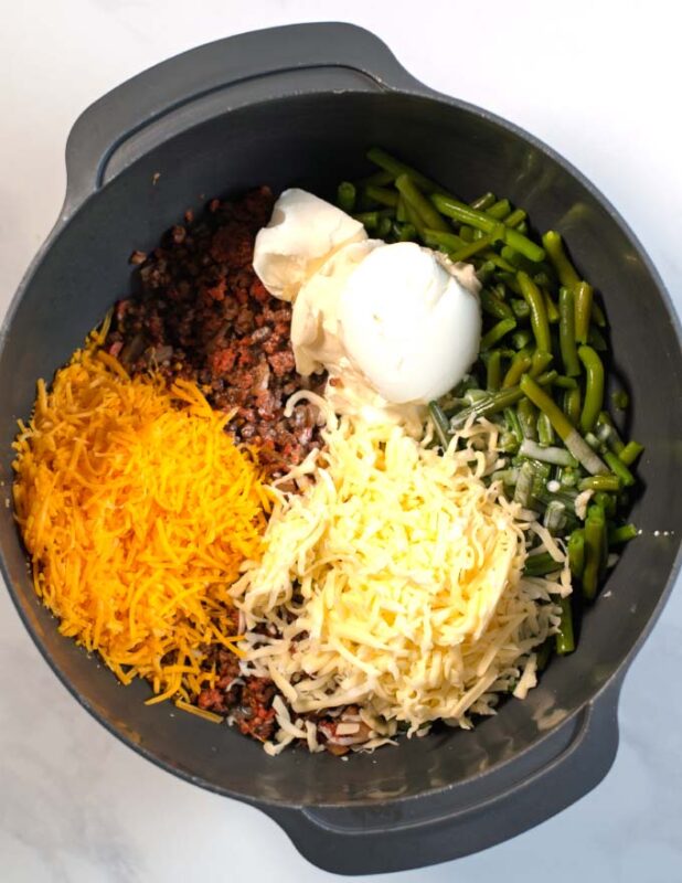 Remaining sauce ingredients are given to the mixing bowl.