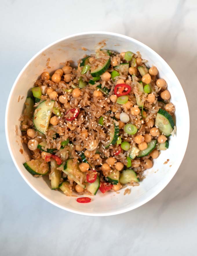 Ready Crispy Rice Salad in a bowl.