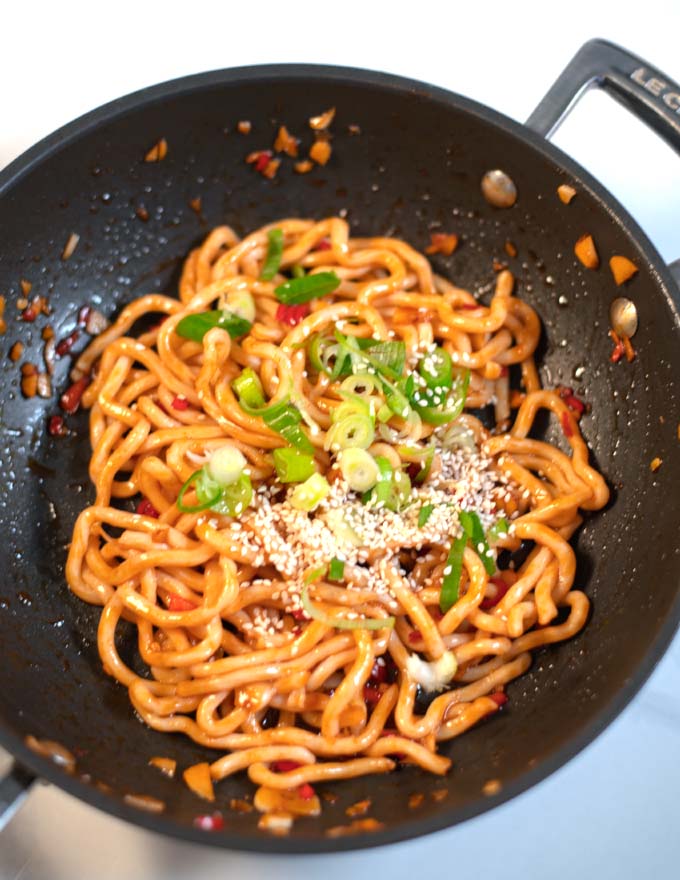 Fresh scallions and sesame seeds go well with the Thai Seasoning Sauce.